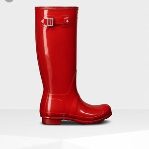 Red Hunter Rainboots!